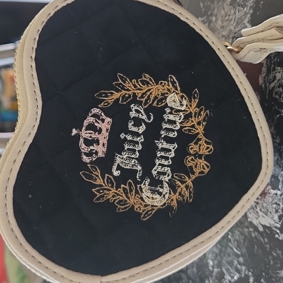 Juicy Couture Velour Black and Gold Heart Wristlet - Picture 1 of 5